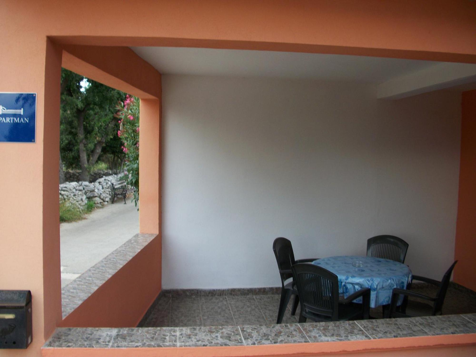Apartments Mirjana Petrcane Exterior foto