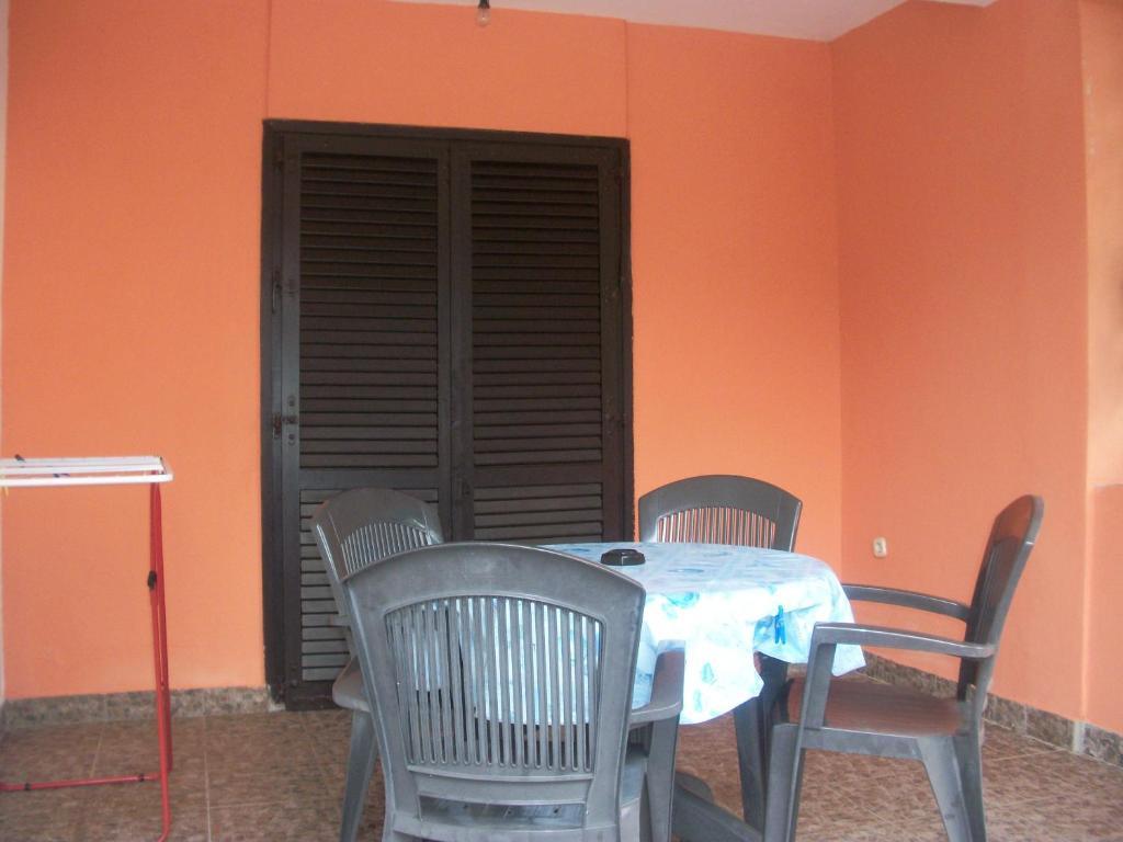 Apartments Mirjana Petrcane Cameră foto
